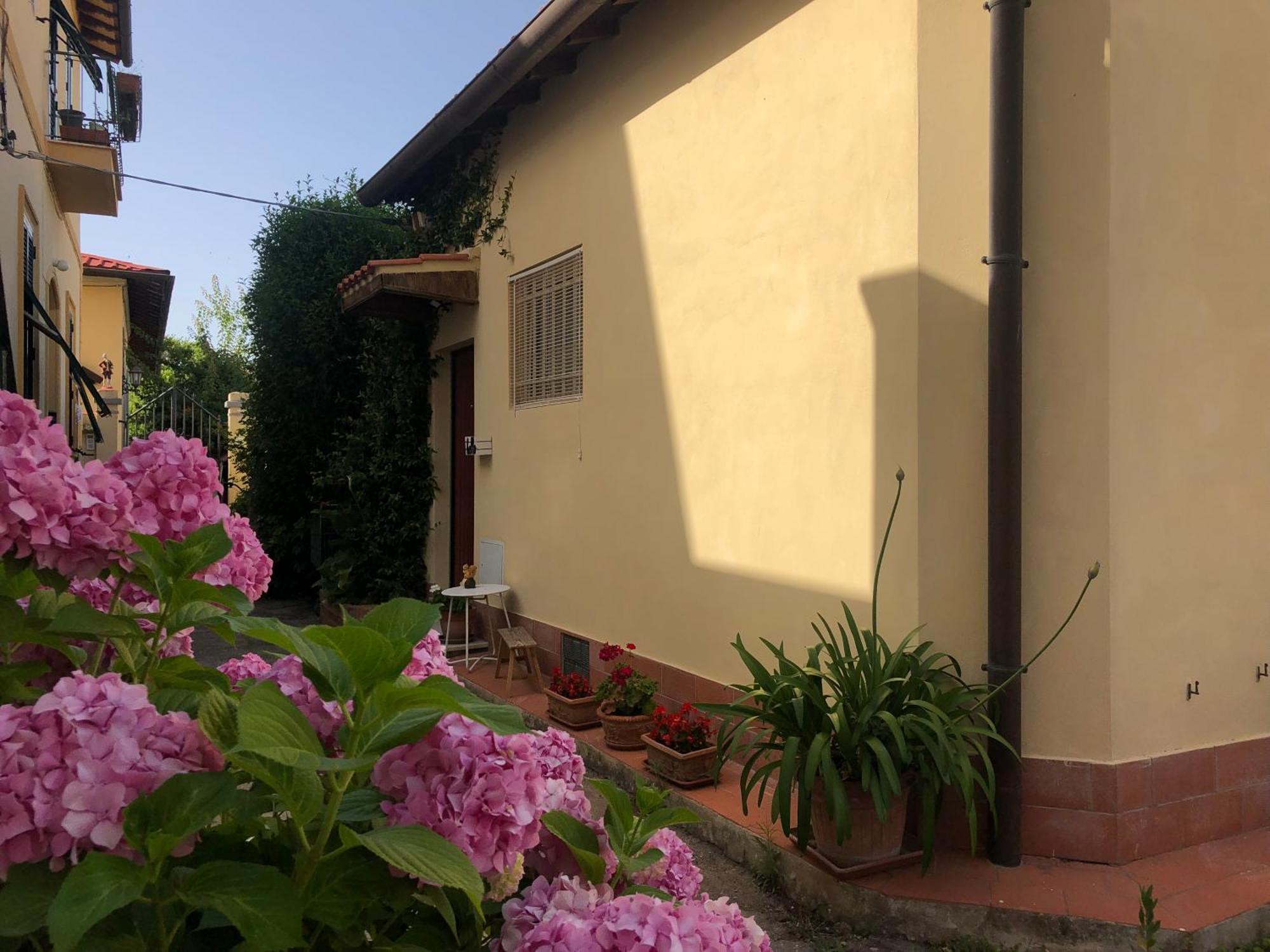 Casina Di Nina Apartment Ливорно Екстериор снимка